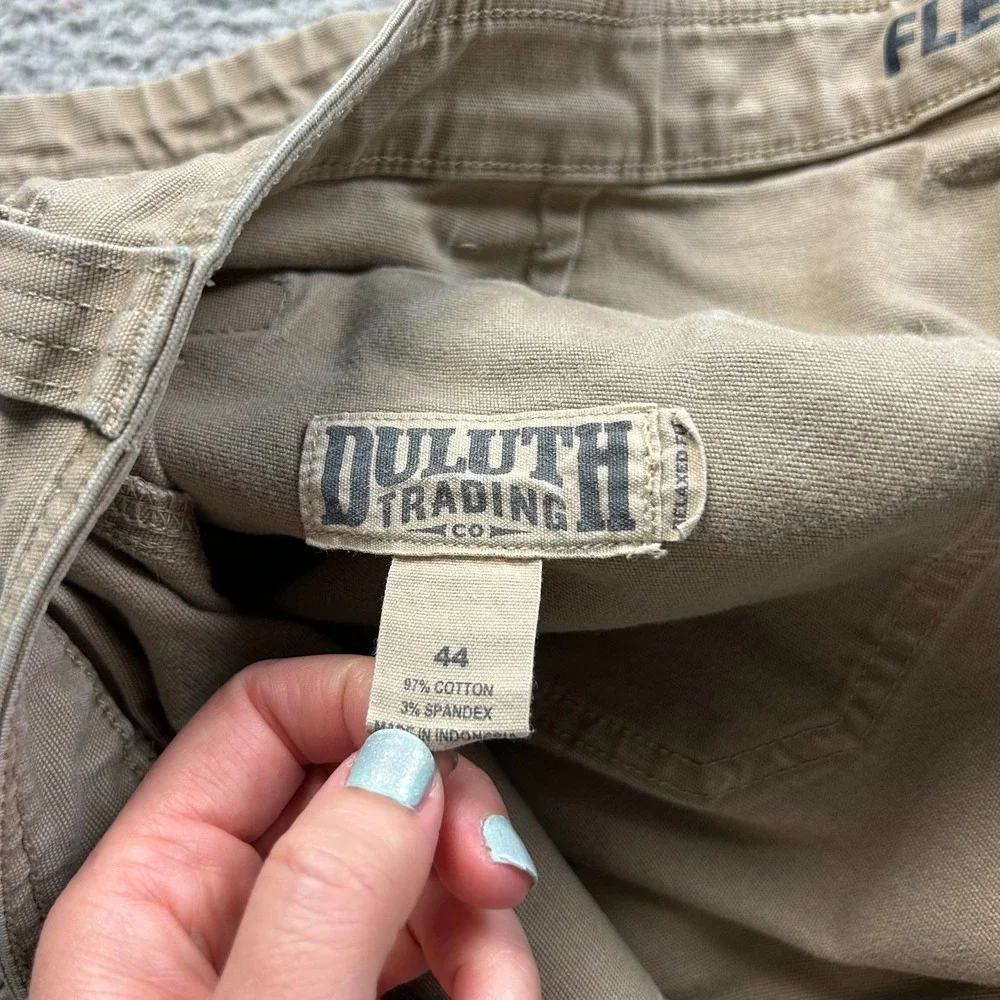 Duluth Trading Co Shorts Men Beige Flex Fire Hose Relaxed Fit Canvas Cargo 44